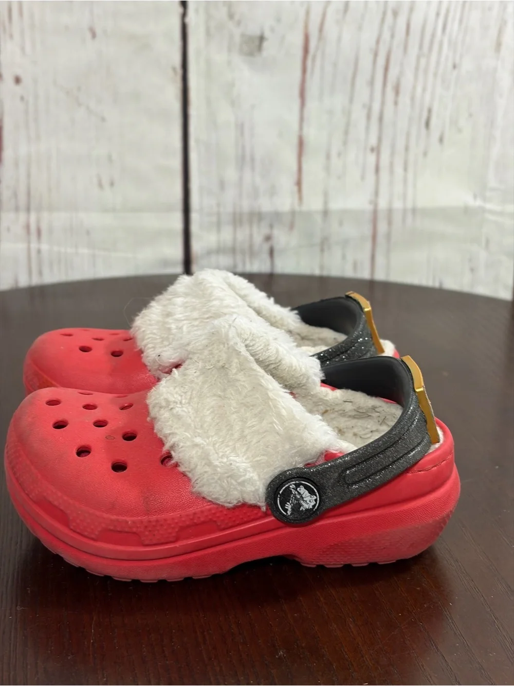 Crocs Santa Kids Red Fleece-Lined Slip-On Clogs C7